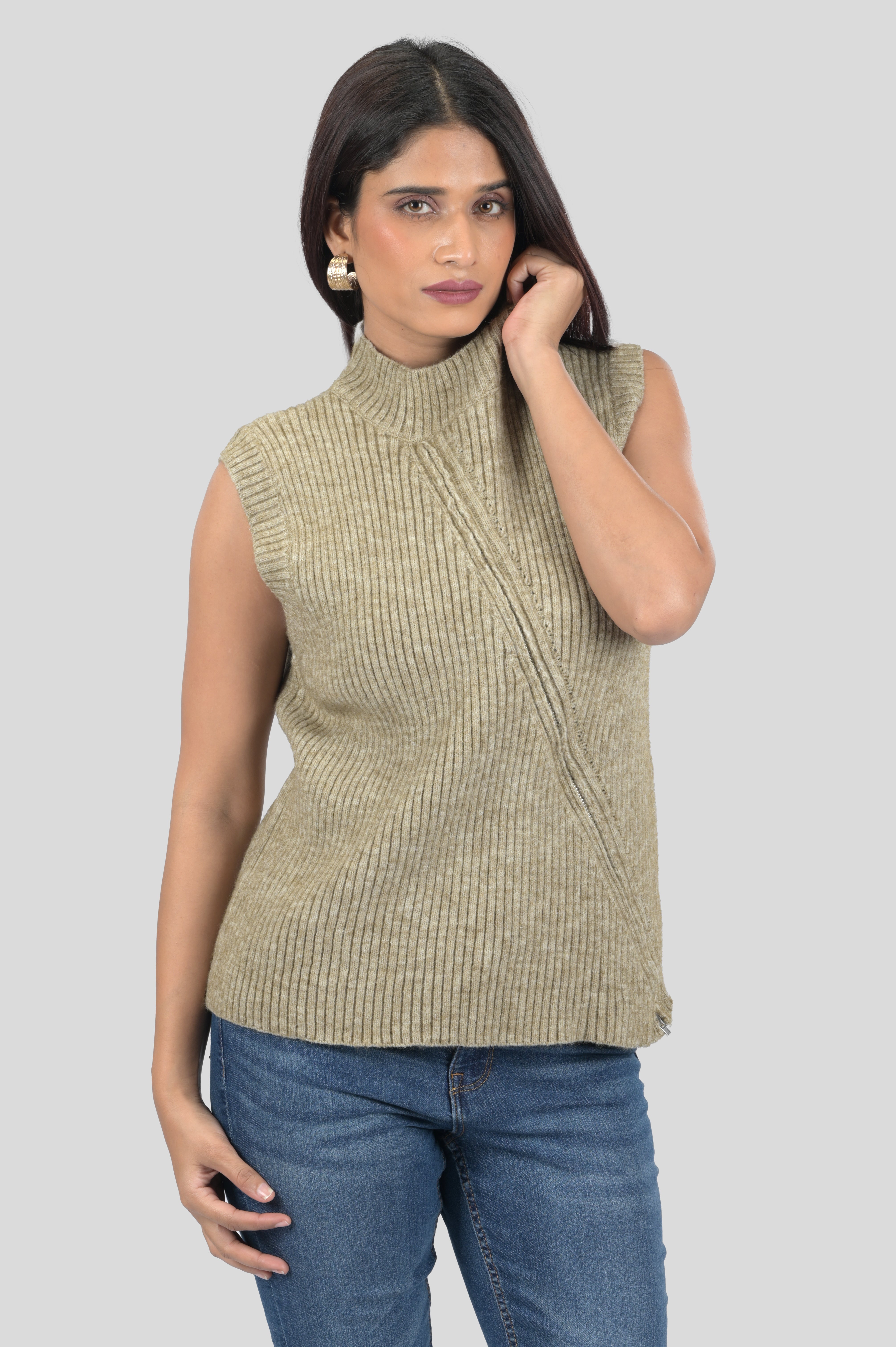 Diagonal line sweater (Beige)